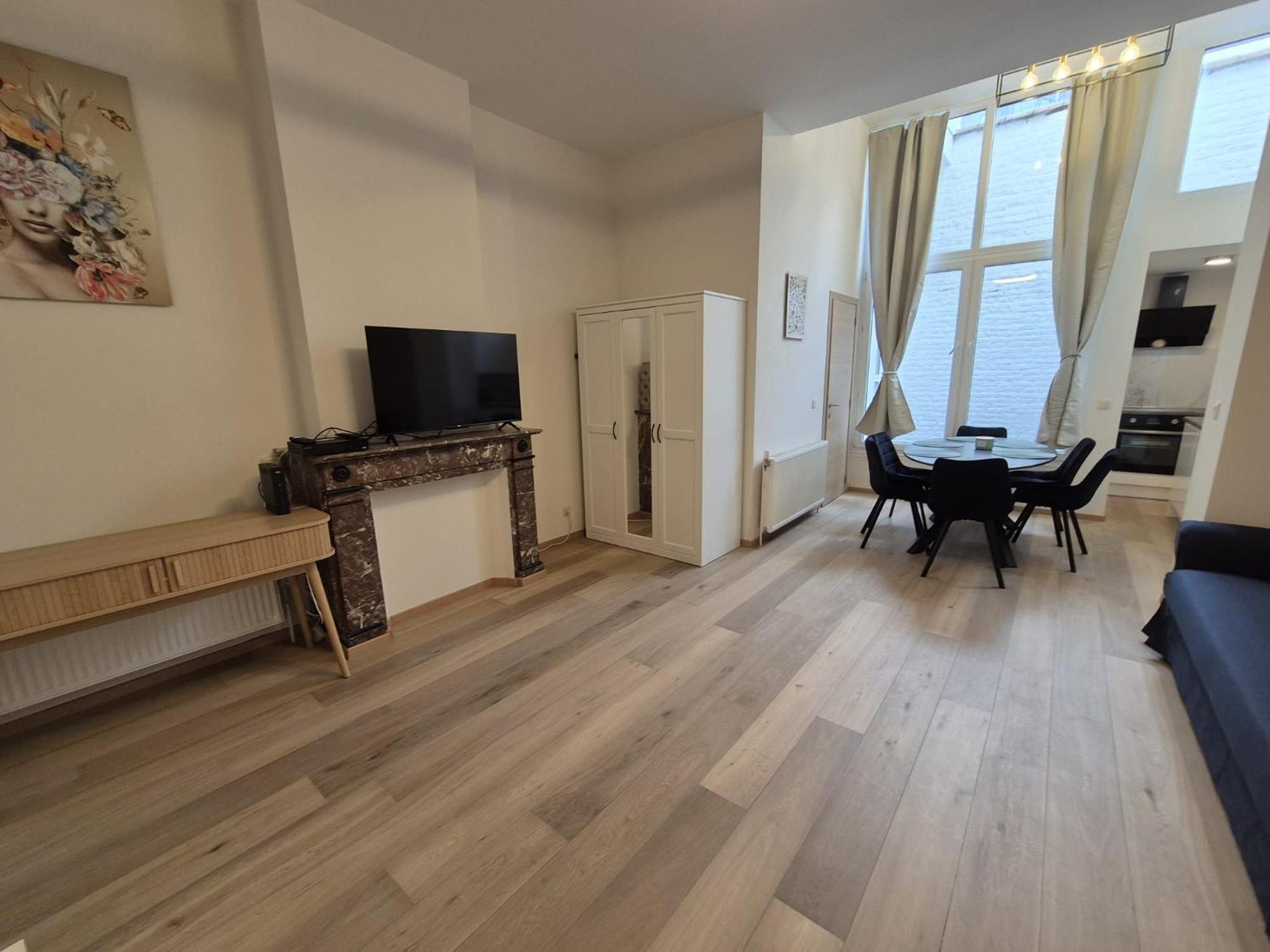 Tasson Snel Apartment Center Of Брюксел Екстериор снимка