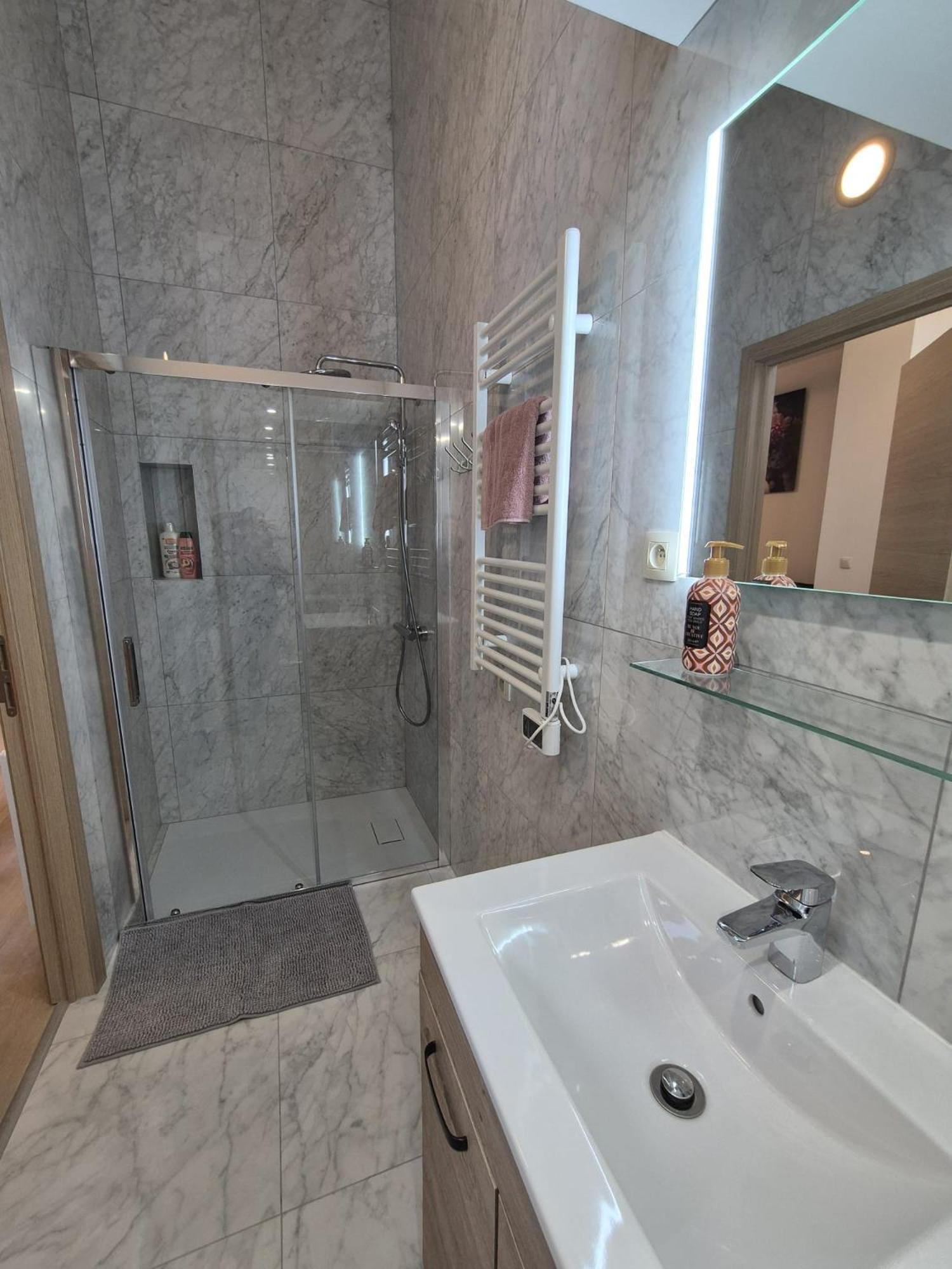 Tasson Snel Apartment Center Of Брюксел Екстериор снимка
